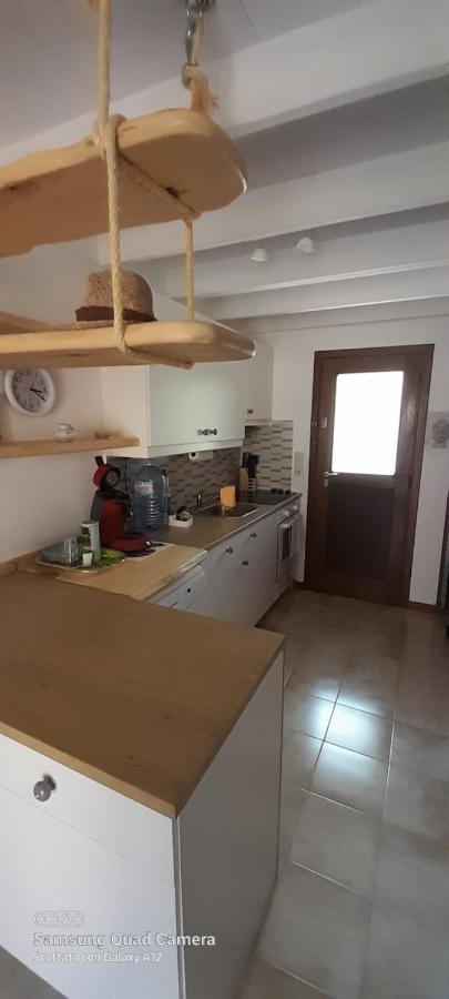 Vakantiehuis Surf & Chill 69, Quiet Oasis With Community Swimmingpool