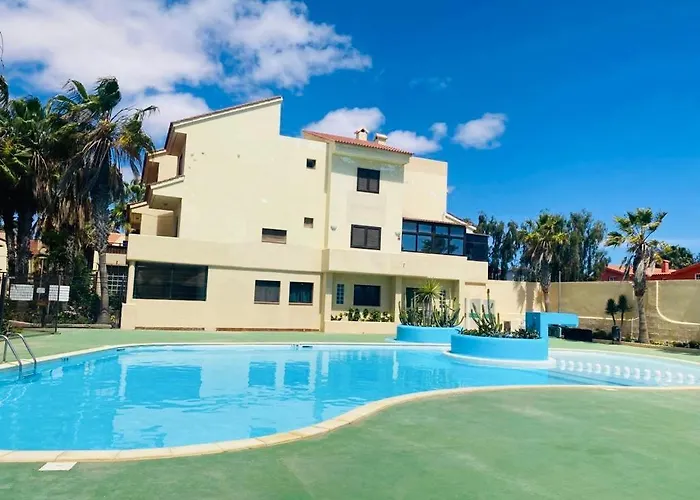 Surf & Chill Bungalow 69, Quiet Green Oasis With Community Swimmingpool